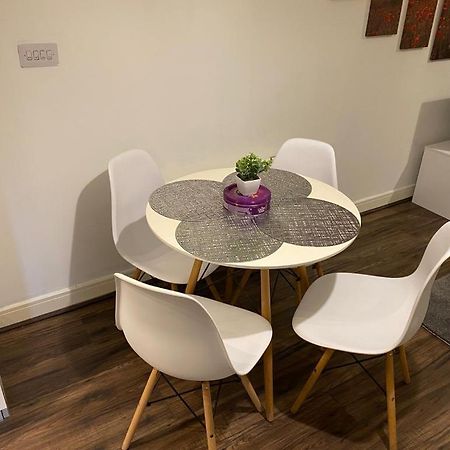 Spacious 1 Bed Relocation Apartment Free Parking, Brierley Hill Zewnętrze zdjęcie