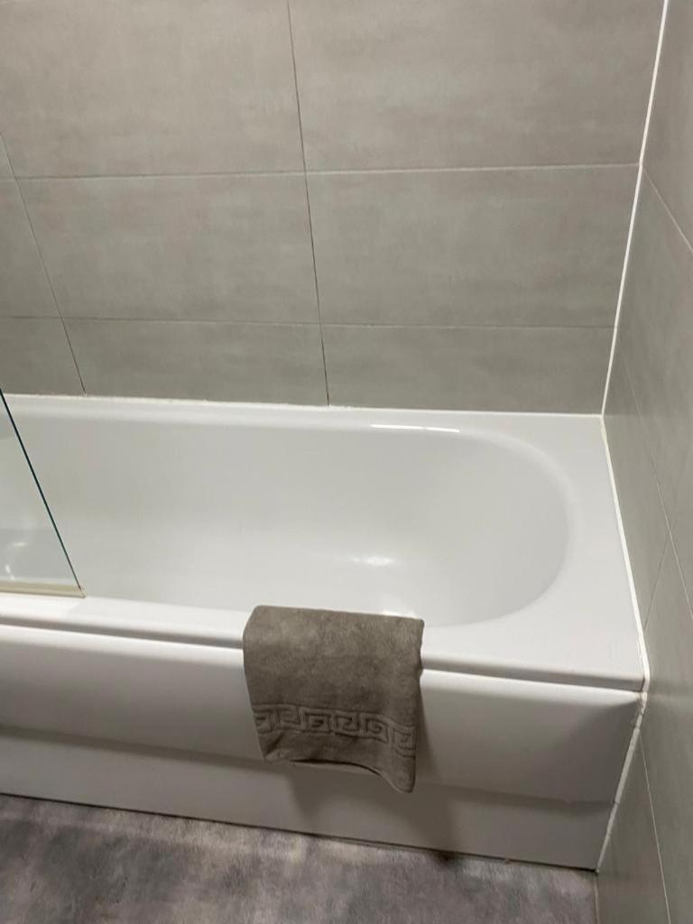 Spacious 1 Bed Relocation Apartment Free Parking, Brierley Hill Zewnętrze zdjęcie
