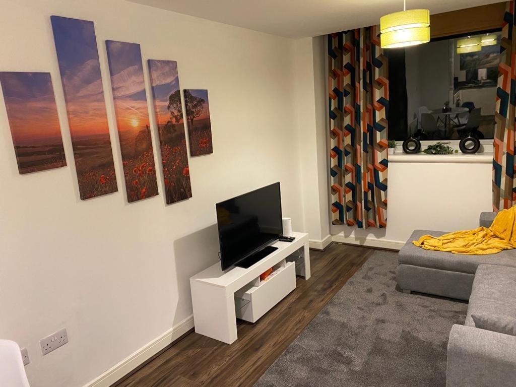 Spacious 1 Bed Relocation Apartment Free Parking, Brierley Hill Zewnętrze zdjęcie